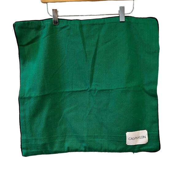 Calvin Klein Square Pillow Covers Preppy Kelly Green Pair - Picture 1 of 6